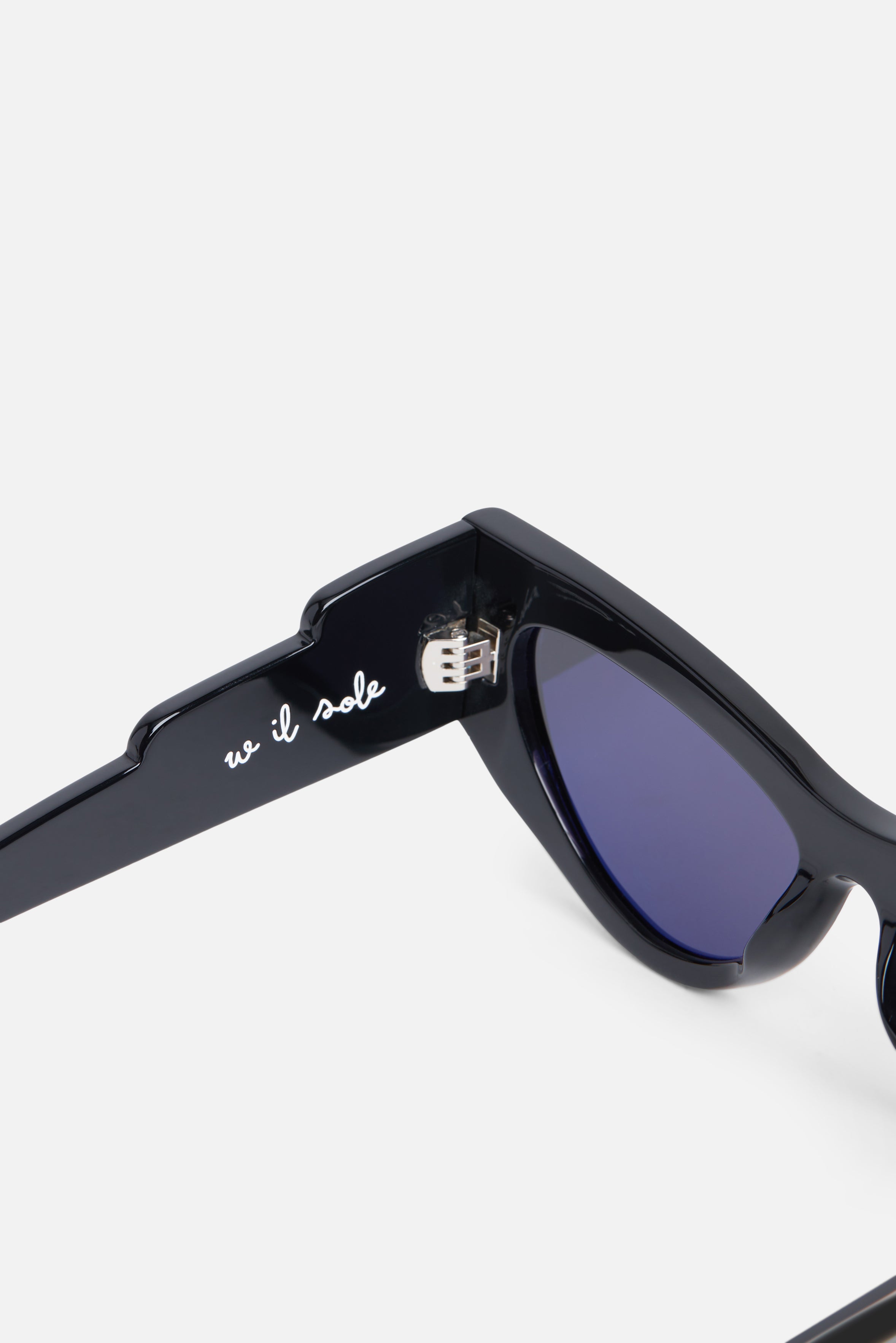 Wing Sunglasses Black