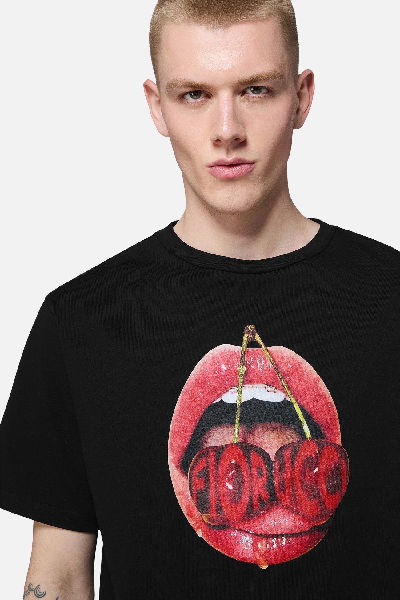 Cherry Mouth Graphic Regular T-Shirt Black
