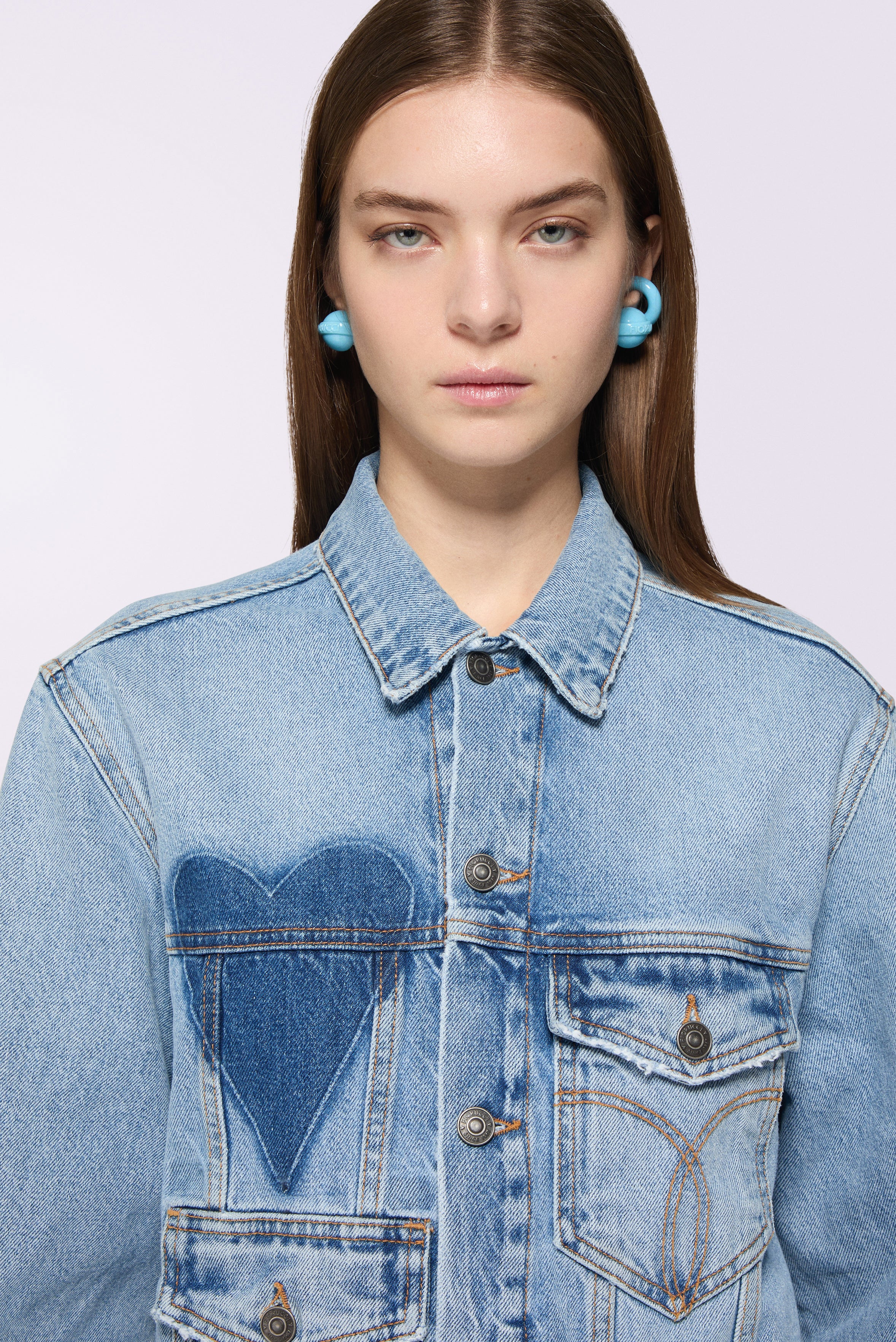 Giacca di Jeans con Tasca a Cuore Azzurra