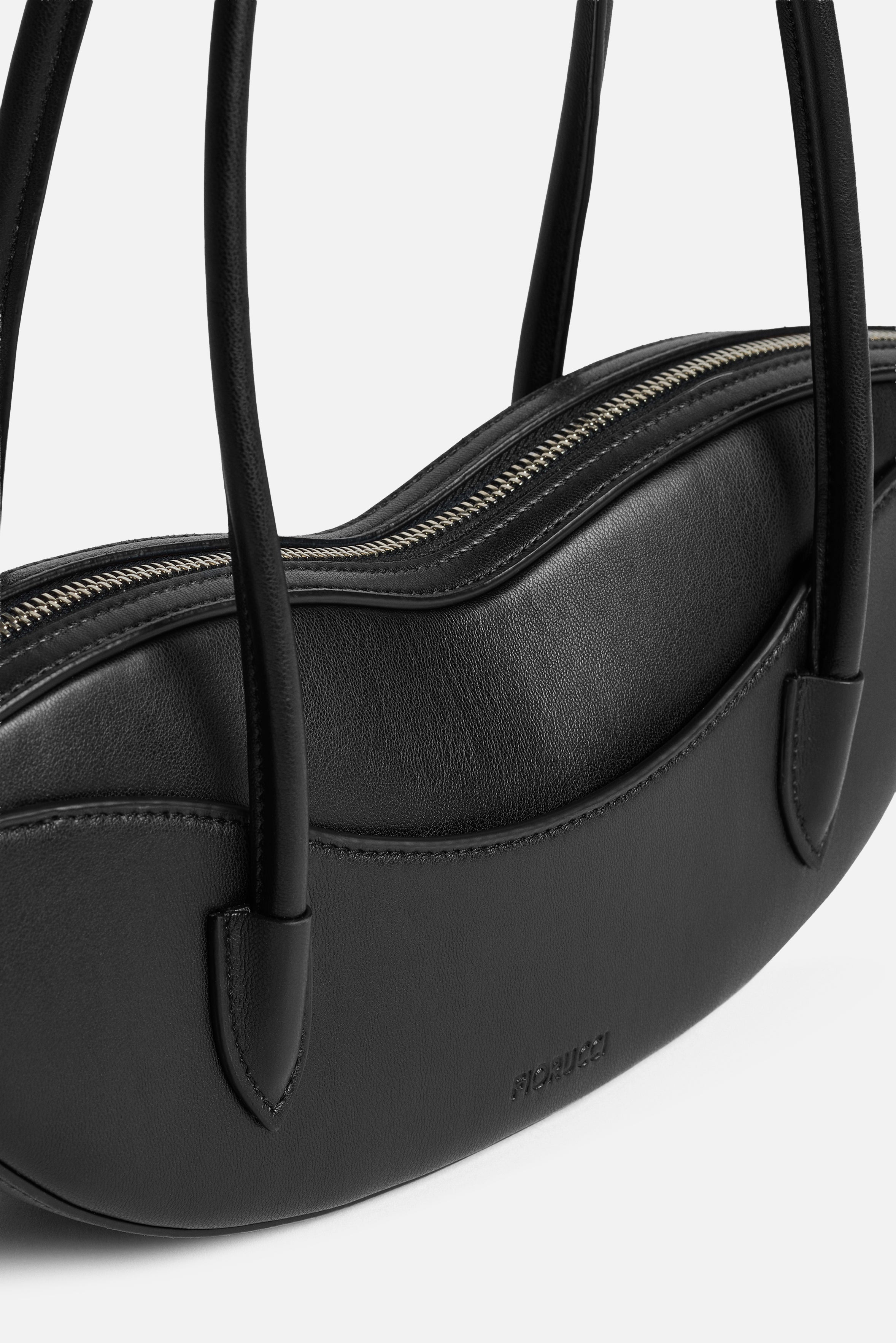 Lips Bag Black | Fiorucci Official Online Store