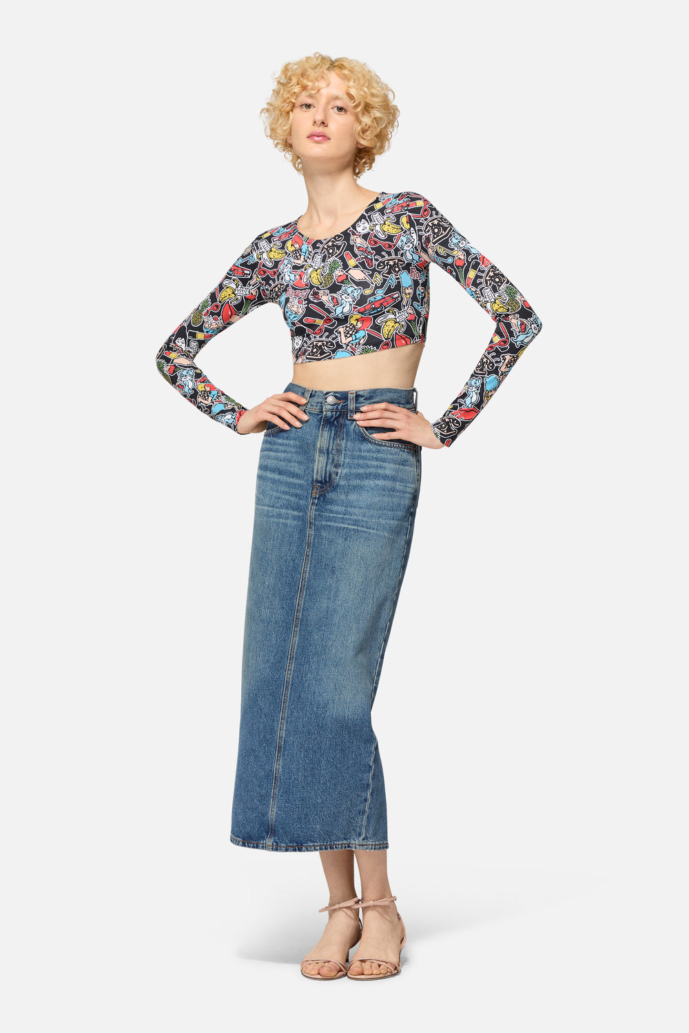 Crop Top a Maniche Lunghe con Toys Print Nero